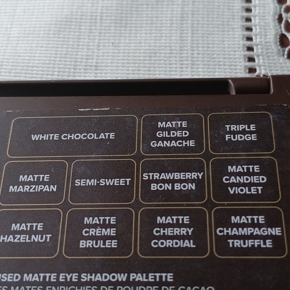 TOO FACED- CHOCOLATE CHIP - EYE SHADOW PALETTE! COUNTRIES WHERE SOLD: FRANCE - Picture 2 of 5